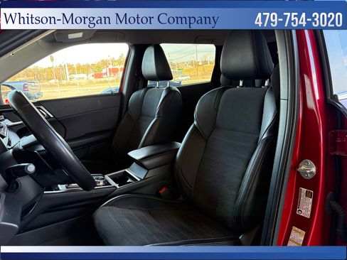 Used 2024 Mitsubishi Outlander SE image 9