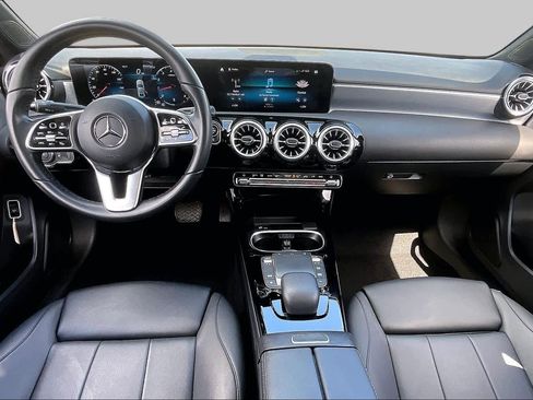 Used 2022 Mercedes-Benz A 220 image 13