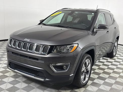 Used 2018 Jeep Compass Limited w/ Navigation Group image 9