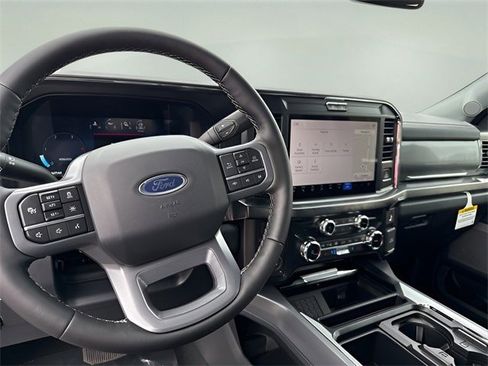 New 2025 Ford F250 Lariat w/ Lariat Ultimate Package AWD/4WD image 36