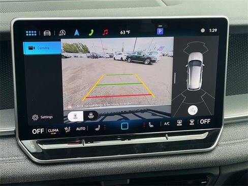 Used 2025 Volkswagen Tiguan S image 11