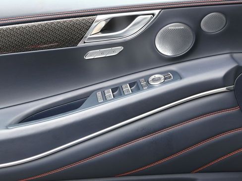 Used 2025 Genesis GV80 3.5T e-SC image 21