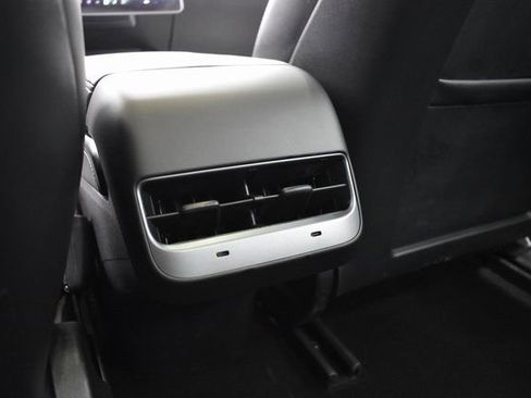 Used 2023 Tesla Model 3 Performance image 30