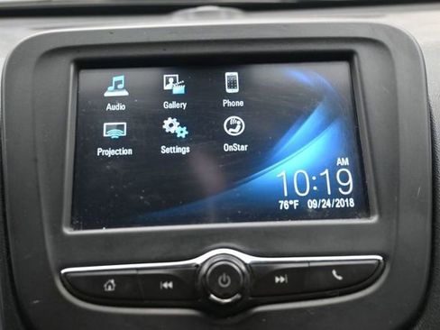 Used 2018 Chevrolet Malibu LT FWD image 17