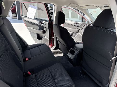 Used 2019 Subaru Outback 2.5i Premium AWD/4WD image 33