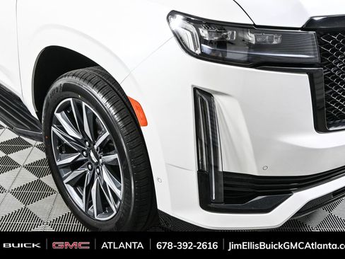 Used 2022 Cadillac Escalade Sport w/ LPO, Illumination Package image 41