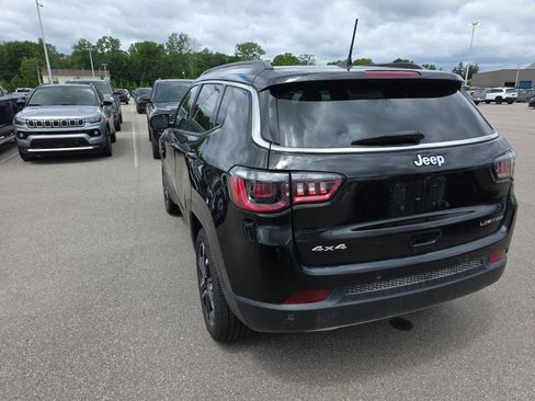 Used 2023 Jeep Compass Limited w/ Sun and Sound Group AWD/4WD image 4