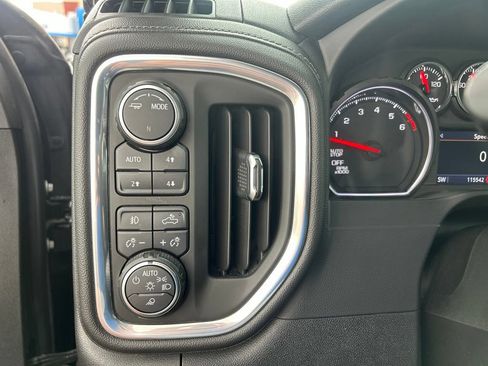 Used 2021 Chevrolet Silverado 1500 LT Trail Boss w/ Convenience Package II AWD/4WD image 24