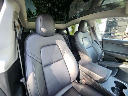 Used 2023 Tesla Model Y 2WD image 57
