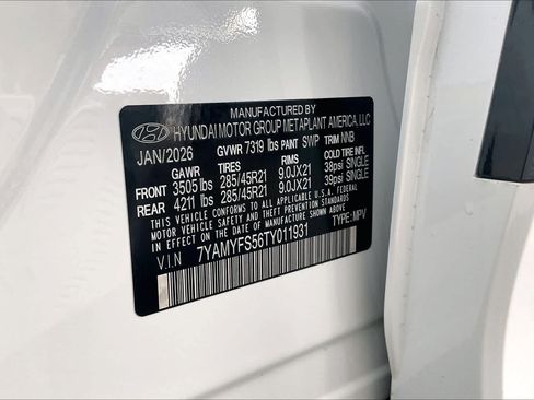 Certified 2026 Hyundai Ioniq 9 Calligraphy w/ Tow & Go Package AWD/4WD image 33