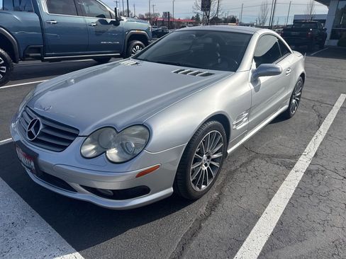 Used 2005 Mercedes-Benz SL 500 image 2