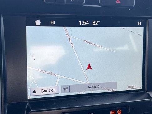 Used 2017 Ford F350 Lariat w/ Camper Package image 15