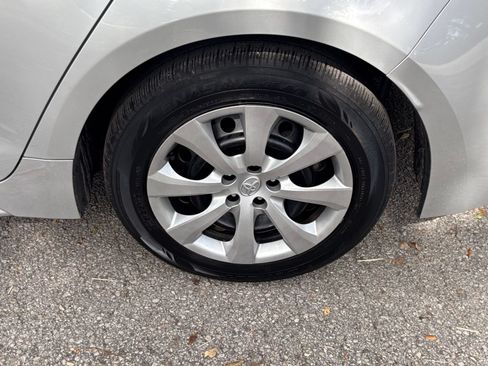 Used 2025 Toyota Corolla LE FWD image 28