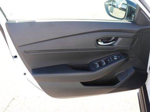 Used 2024 Honda Accord Sport image 8