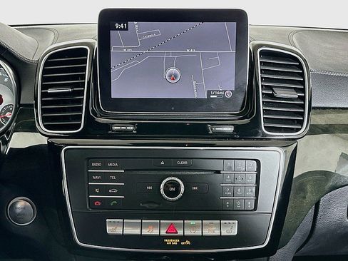 Used 2018 Mercedes-Benz GLS 450 4MATIC image 16