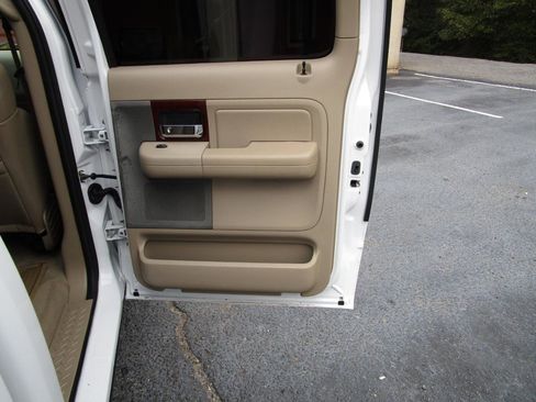 Used 2008 Ford F150 Lariat image 24