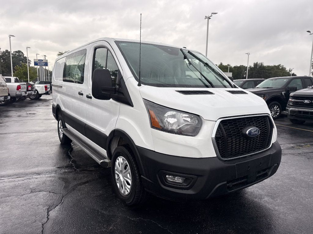 Used 2025 Ford Transit 250 Low Roof w/ Exterior Upgrade Package RWD image 4