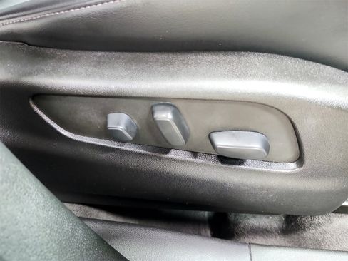 Used 2023 Cadillac XT4 Premium Luxury image 37