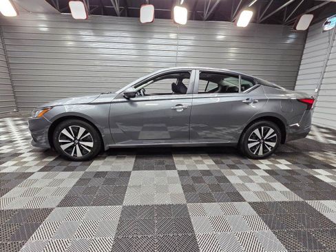 Used 2022 Nissan Altima 2.5 SV w/ SV Premium Package AWD/4WD image 8