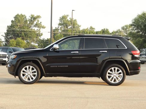 Used 2017 Jeep Grand Cherokee Limited w/ Luxury Group II AWD/4WD image 4