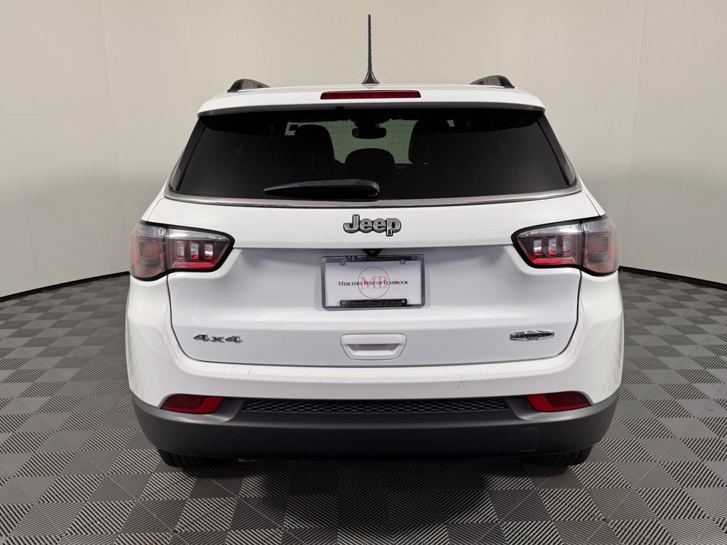 Used 2023 Jeep Compass Latitude AWD/4WD image 6