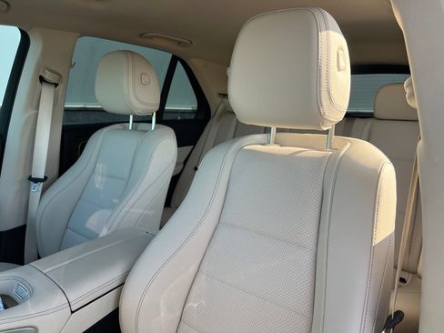 Used 2025 Mercedes-Benz GLE 350 4MATIC image 15