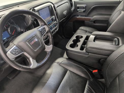 Used 2019 GMC Sierra 2500 SLE w/ SLE Preferred Package AWD/4WD image 9