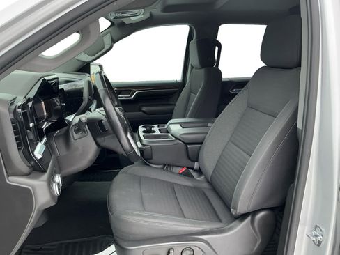 Used 2022 GMC Sierra 1500 SLE image 9