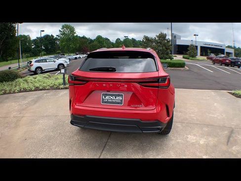 Certified 2025 Lexus NX 250 FWD w/ Towing Package (2000 Lbs) image 7