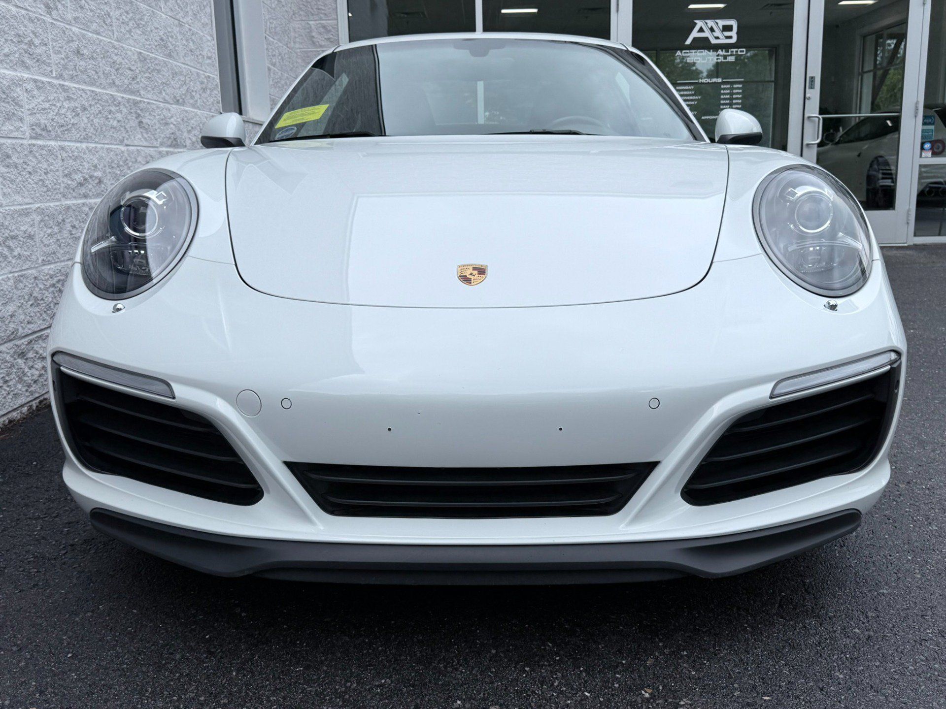 Used 2017 Porsche 911 Carrera 4 AWD/4WD image 13