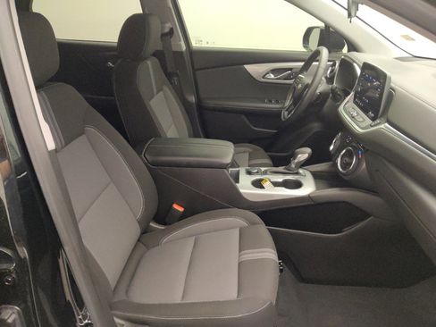 Used 2024 Chevrolet Blazer LT w/ Midnight/Sport Edition image 21
