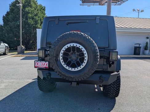 Used 2017 Jeep Wrangler Unlimited Sport w/ Quick Order Package 24S AWD/4WD image 5