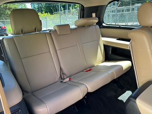 Used 2012 Toyota Sequoia Platinum AWD/4WD image 23