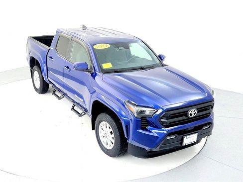 Certified 2024 Toyota Tacoma SR5 image 13