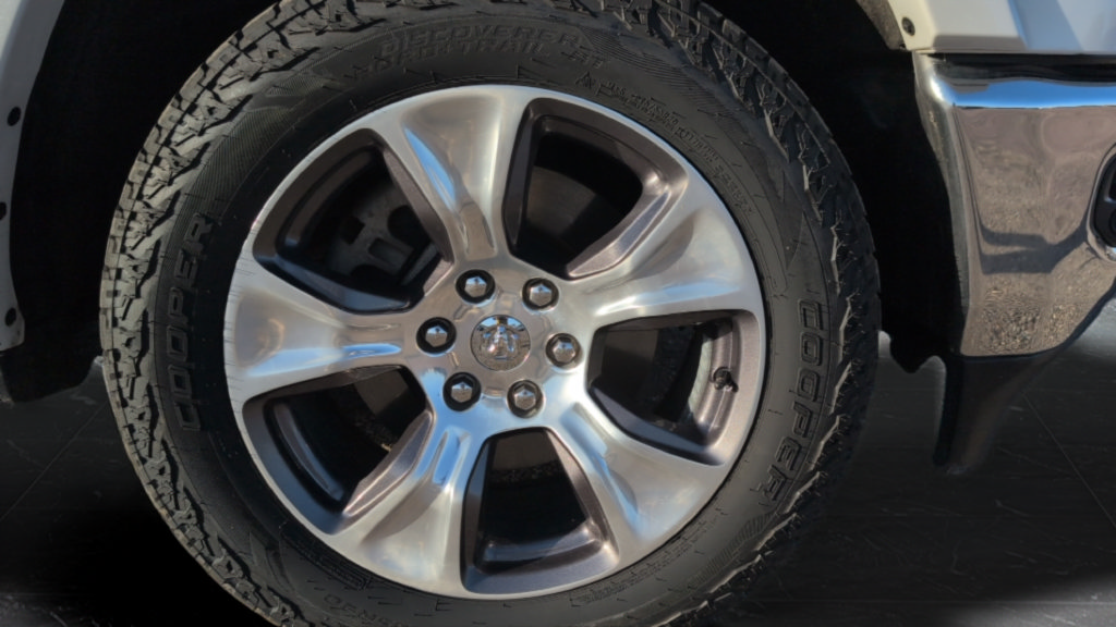 Used 2020 RAM 1500 Laramie AWD/4WD image 29