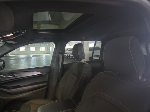 New 2025 Jeep Grand Cherokee Laredo X image 22