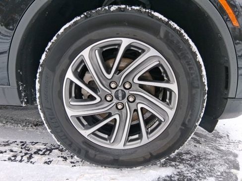 Used 2023 Lincoln Aviator AWD w/ Class IV Trailer Tow Package image 8