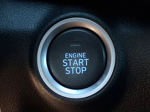 Used 2022 Hyundai Kona SEL FWD image 23