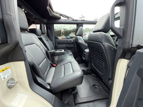 New 2026 Ford Bronco Big Bend w/ Black Diamond Package AWD/4WD image 11