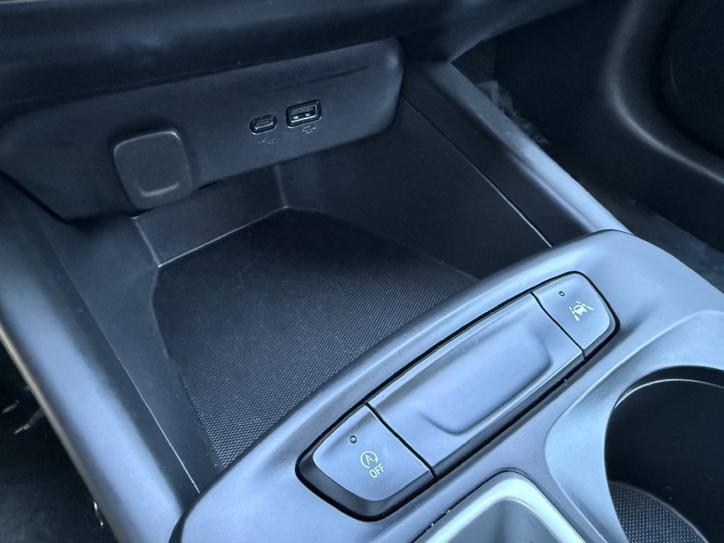 Used 2025 Chevrolet Trax LS FWD image 17