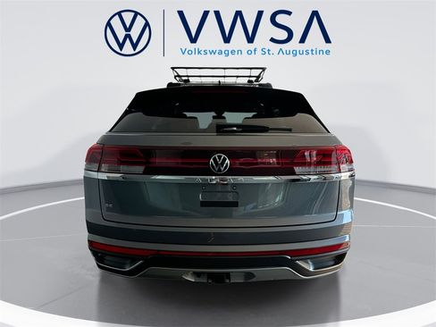 New 2025 Volkswagen Atlas Cross Sport SE image 7