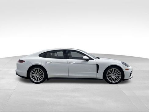 Used 2018 Porsche Panamera RWD image 6