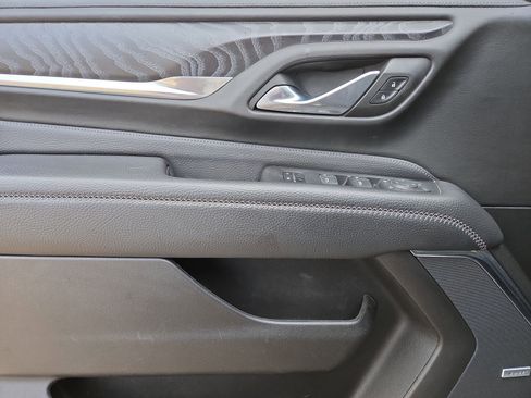 Used 2023 GMC Yukon XL Denali w/ Denali Reserve Package image 15