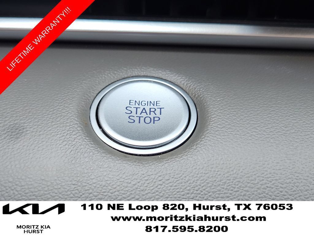 Used 2023 Hyundai Elantra Blue FWD image 23