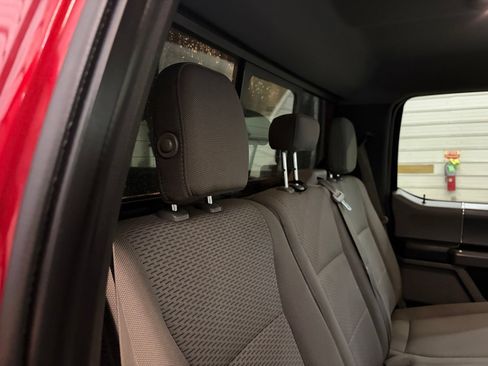 Used 2018 Ford F150 XLT w/ Equipment Group 302A Luxury AWD/4WD image 32