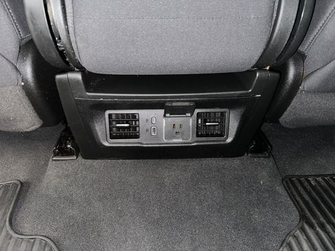 Used 2022 GMC Sierra 1500 Elevation image 19