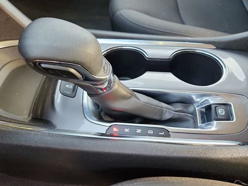 Used 2024 Chevrolet Malibu LT image 21