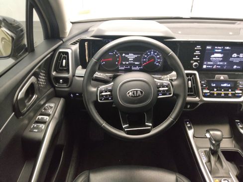 Used 2021 Kia Sorento S w/ Panoramic Sunroof Package AWD/4WD image 22