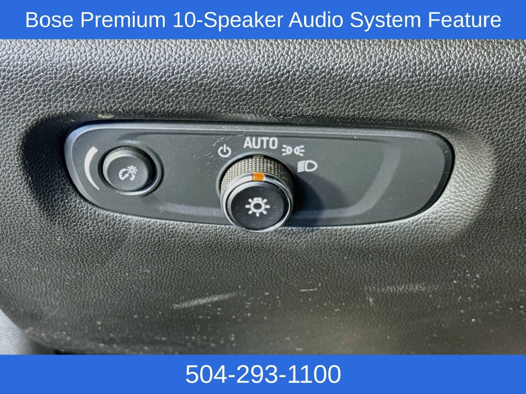 Used 2023 Chevrolet Traverse LT w/ LT Premium Package FWD image 12