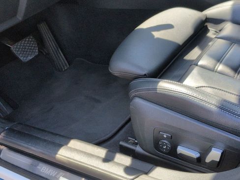 Used 2023 BMW i4 eDrive35 RWD image 17